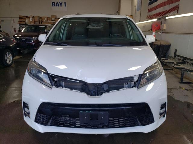 5TDEZ3DC5KS227847 Toyota SIENNA SE