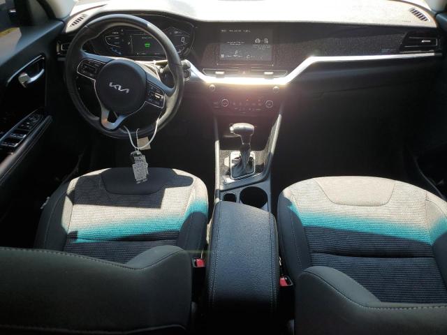 KNDCB3LC3N5549054 KIA NIRO LX