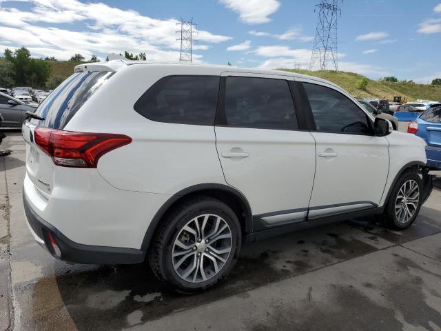 JA4AZ3A38JZ040984 Mitsubishi Outlander Se
