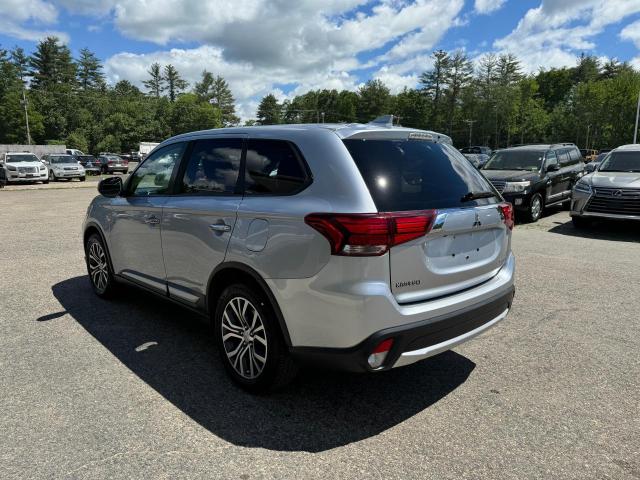 JA4AZ3A39HZ008409 Mitsubishi Outlander Se
