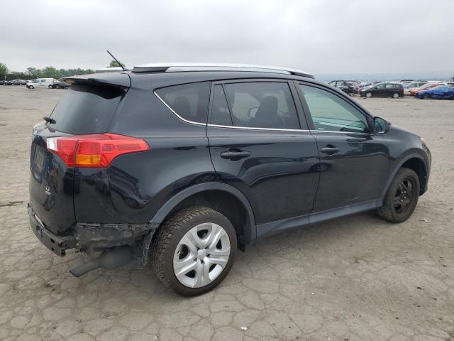 2T3BFREV7FW293982 Toyota RAV4 LE