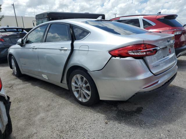 3FA6P0LU7KR205411 Ford FUSION SE