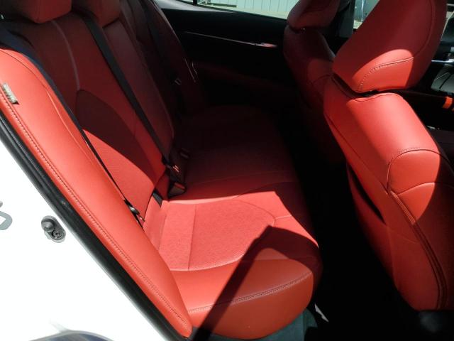 4T1BZ1HK0KU031234 Toyota CAMRY XSE