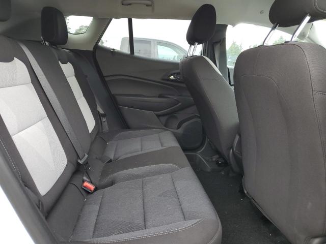 KL77LFE28RC027829 Chevrolet TRAX LS