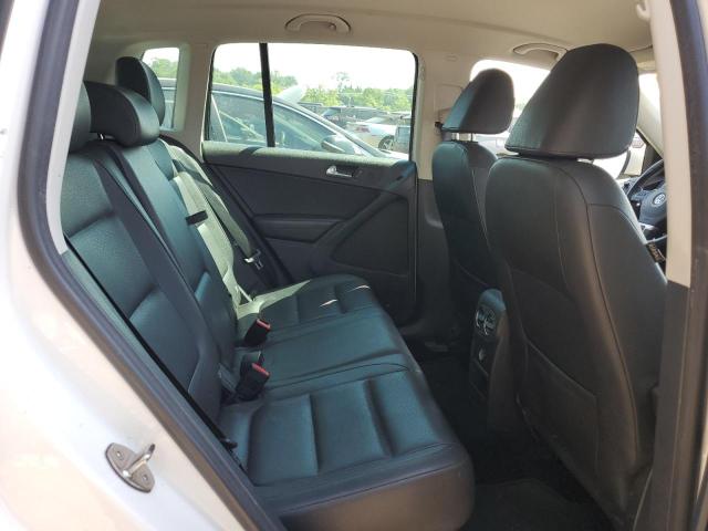 WVGBV3AX8EW546858 Volkswagen TIGUAN S