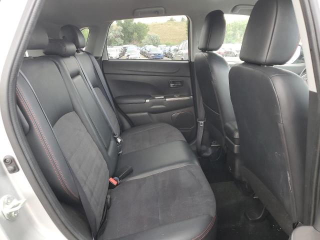 JA4ARUAU3NU007991 Mitsubishi Outlander