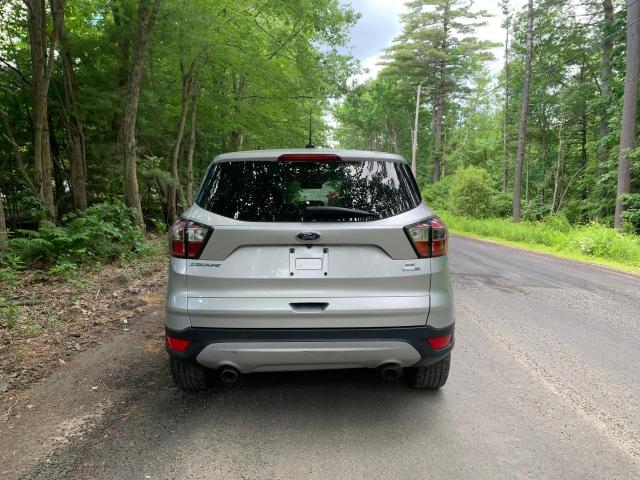 1FMCU9GD2HUC17094 Ford ESCAPE SE