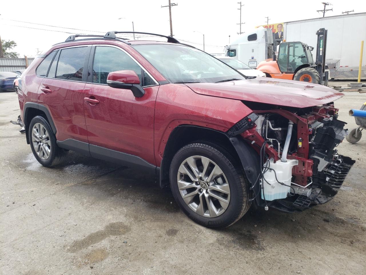 2T3A1RFV9RW428196 Toyota RAV4 XLE P