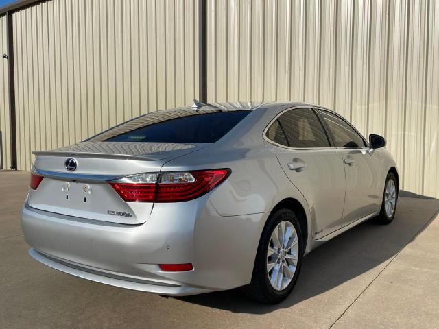 JTHBW1GG8E2040823 Lexus ES 300H