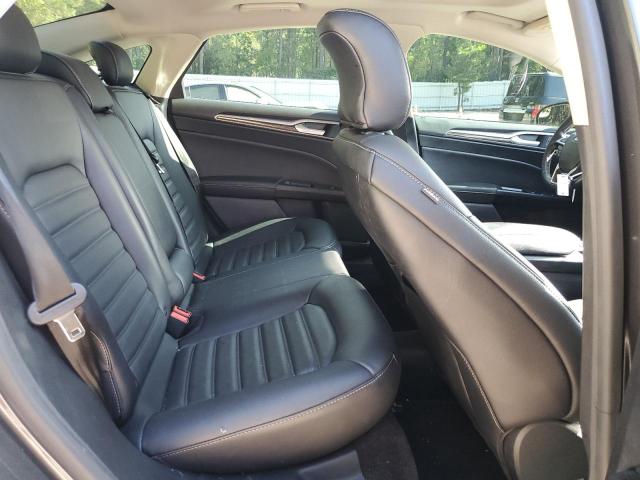3FA6P0HD3HR392034 Ford FUSION SE
