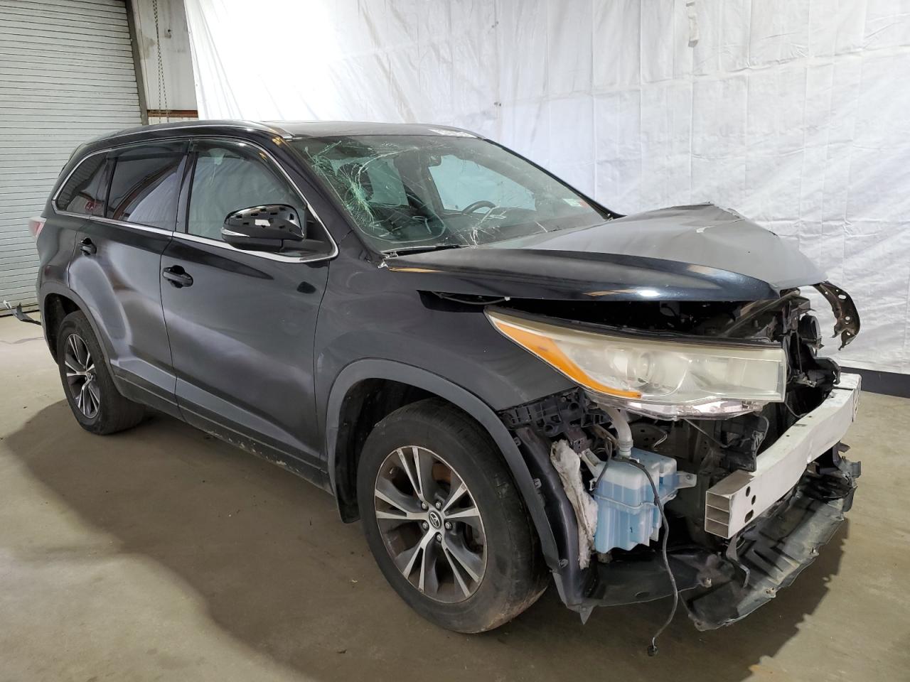 5TDJKRFH4GS314144 Toyota Highlander