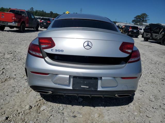WDDWJ4JB2JF667042 Mercedes-Benz C 300
