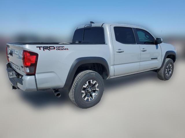 5TFAZ5CN7JX063099 Toyota TACOMA DOU