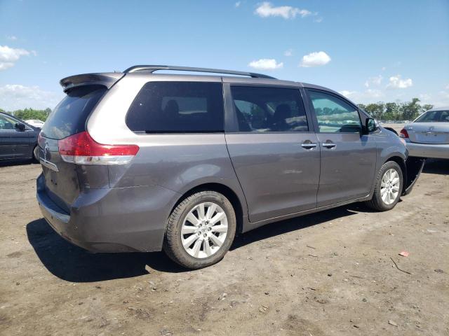 5TDDK3DC1ES093231 Toyota SIENNA XLE