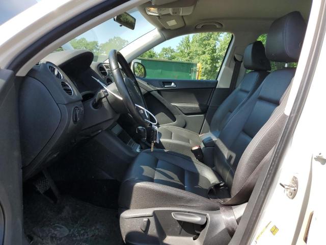 WVGBV3AX8EW546858 Volkswagen TIGUAN S