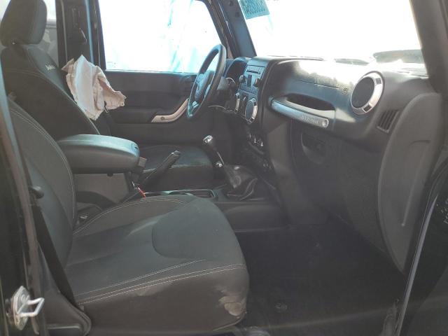 1C4HJWEG5GL101696 Jeep Wrangler Unlimited Sahara