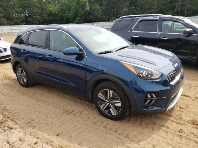 KNDCB3LC8N5513747 KIA NIRO LX