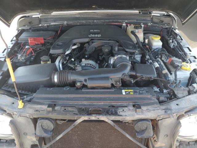 1C4HJXDG5JW152399 Jeep Wrangler Unlimited Sport