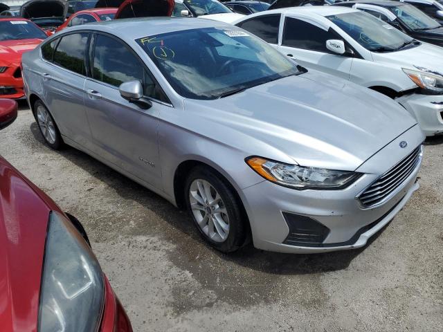 3FA6P0LU7KR205411 Ford FUSION SE