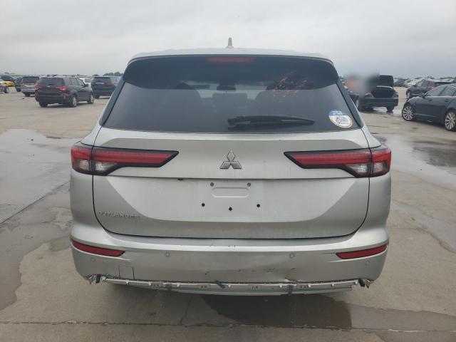 JA4J3TA88NZ032239 Mitsubishi Outlander Es