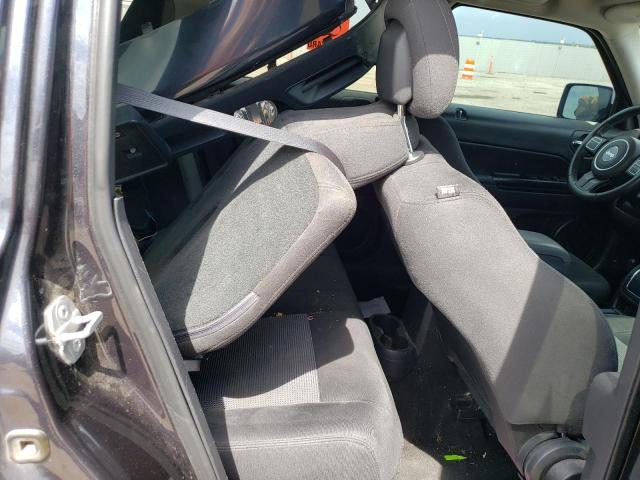 1C4NJRFB5GD586956 Jeep Patriot Latitude