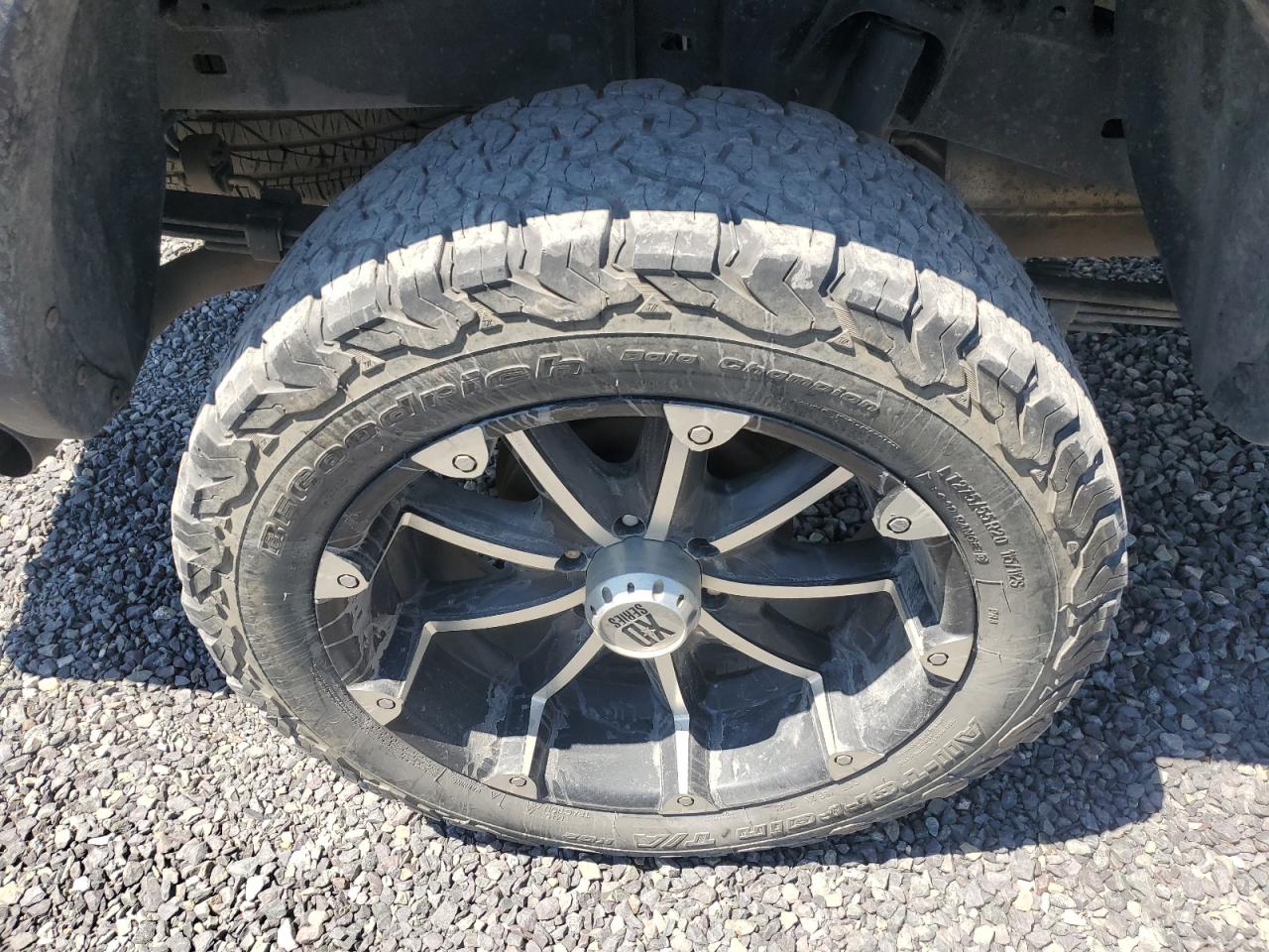 5TFCZ5AN8GX028317 Toyota TACOMA DOU