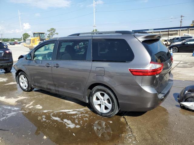 5TDKZ3DC2HS782878 Toyota SIENNA LE