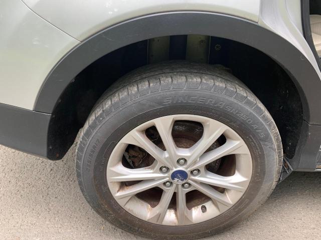 1FMCU9GD2HUC17094 Ford ESCAPE SE