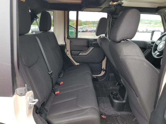 1C4BJWDG0GL243686 Jeep Wrangler Unlimited Sport