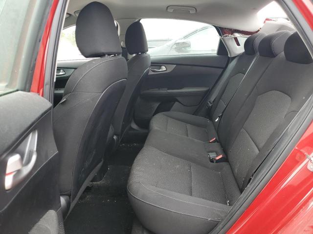 3KPF24AD8KE136075 KIA FORTE FE