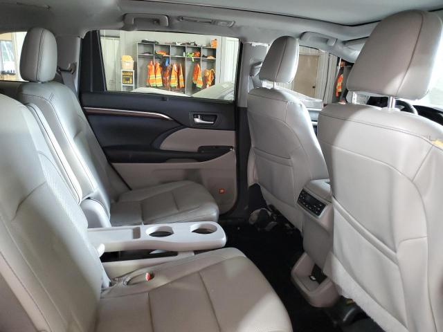5TDDKRFHXGS338204 Toyota Highlander