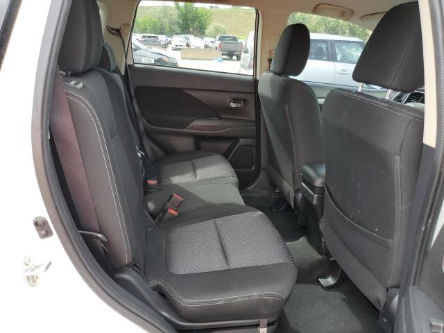 JA4AZ3A38JZ040984 Mitsubishi Outlander Se
