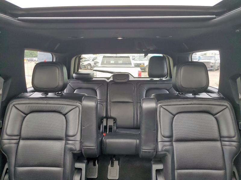5LMJJ2LT5MEL01433 Lincoln Navigator