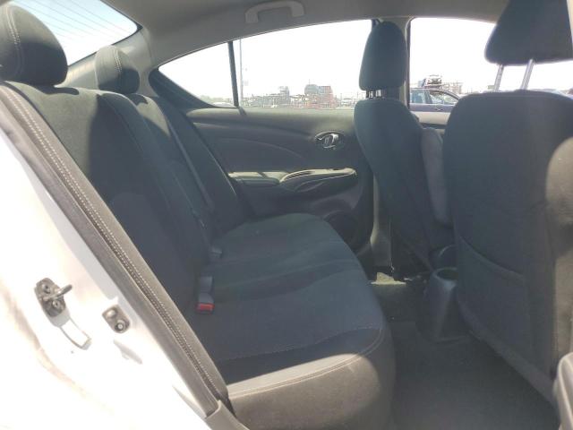 3N1CN7AP9JL816232 Nissan 2018