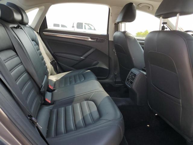 1VWCT7A33HC020322 Volkswagen 1.8 tsi