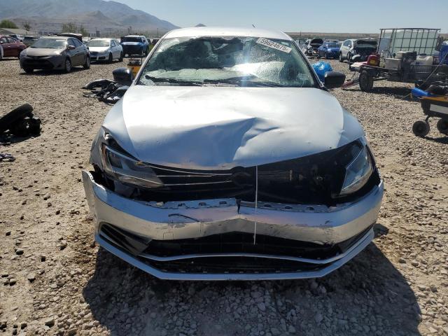 3VW2K7AJ4FM297196 Volkswagen 2015