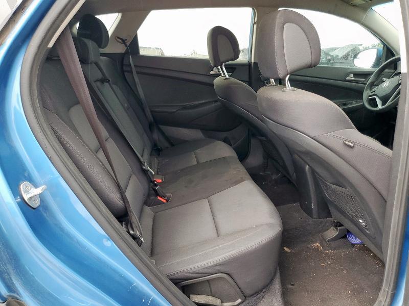 KM8J33A45JU692096 Hyundai TUCSON SEL