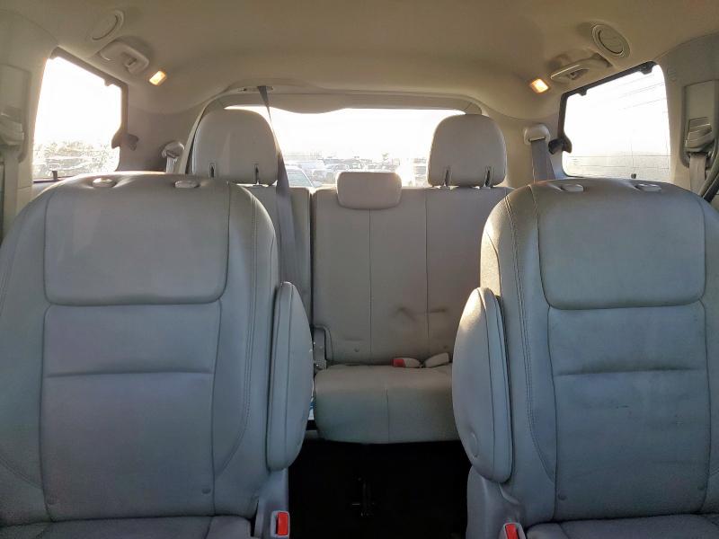 5TDDZ3DC8KS220712 Toyota SIENNA XLE
