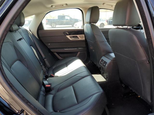 SAJBD4BN0HCY36349 Jaguar XF PREMIUM