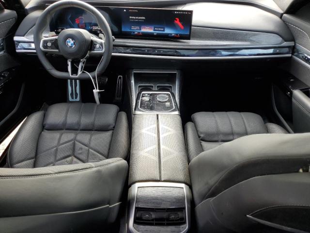 WBA33EJ08PCL84213 BMW 2023