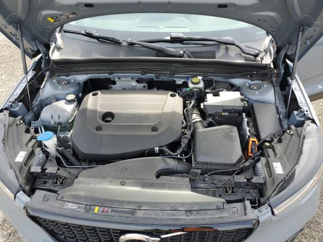 YV4L12UX4P2068438 Volvo b4204t