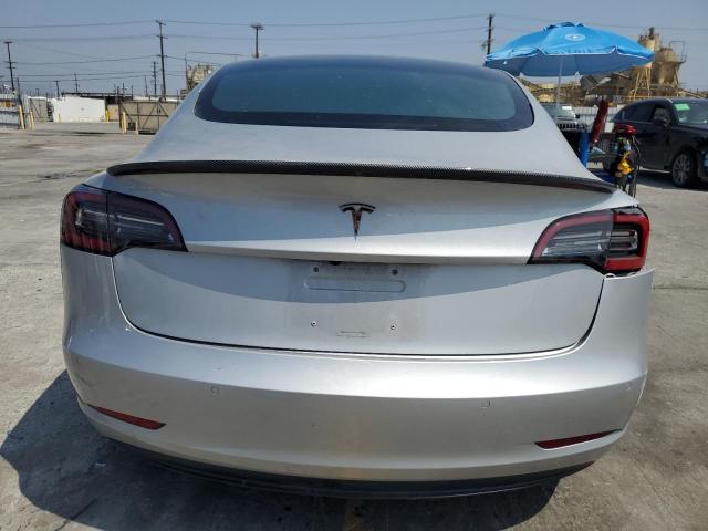 5YJ3E1EB0JF100519 Tesla MODEL 3