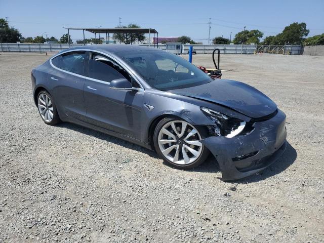 5YJ3E1EB4JF121101 Tesla 2018
