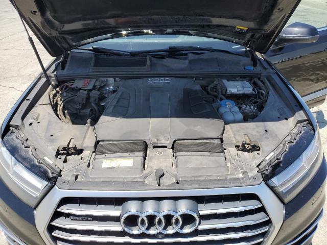 WA1LAAF78HD009340 Audi 2017