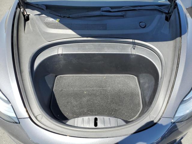 5YJ3E1EA7JF049334 Tesla 2018