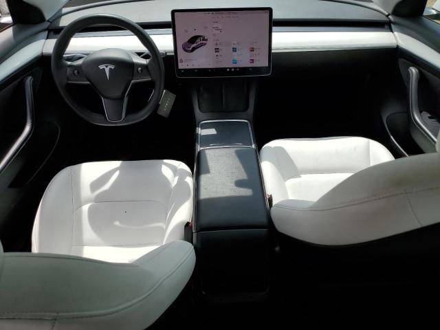 5YJ3E1EBXMF035702 Tesla 2021