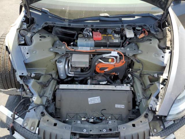 5YJ3E1EB6MF879798 Tesla 2021