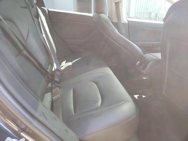 5YJ3E1EB1JF083018 Tesla 2018