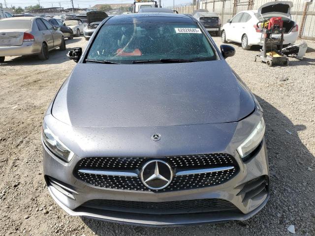 W1K3G4EB0MJ300380 Mercedes-Benz m260