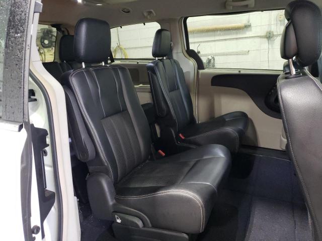 2C4RC1CG9ER367263 Chrysler TOWN & COU